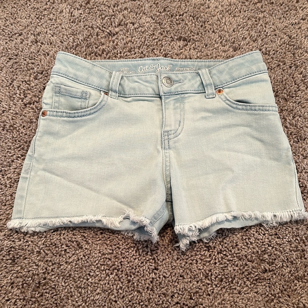 Denim shorts  cat & Jack size 7/8 like new worn a few times super cute